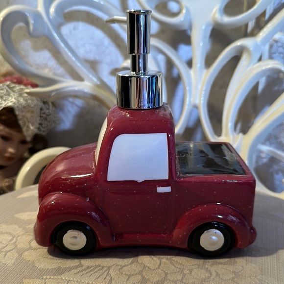 Source Unknown Other - NWT SOAP DISPENSER